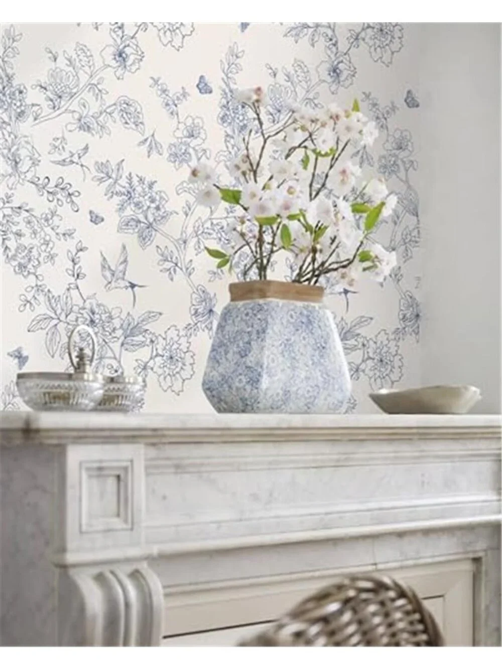 Cream White and Blue Floral Peel and Stick Wallpaper 17.7in×118.1in |Blue Floral